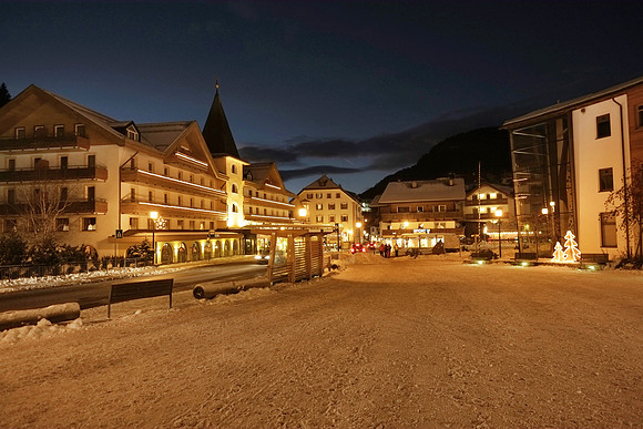 Hotel Nives - highly recommend here