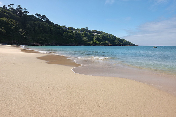 0Carbis Bay