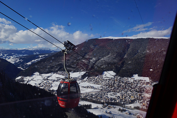 The gondola from Alpe di suisi down to Ortisei