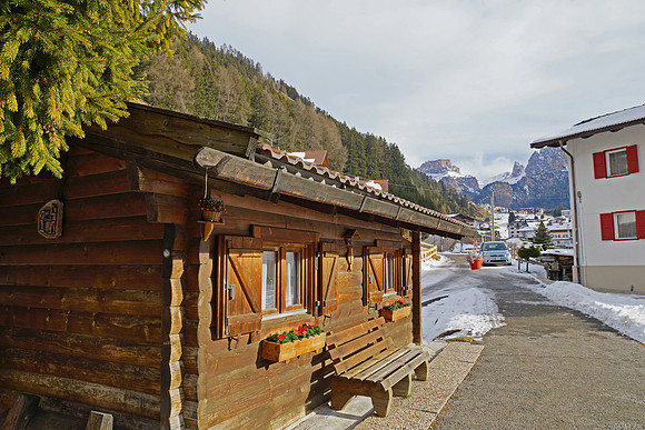 A walk down to Ortisei to see the world cup downhill ski race
