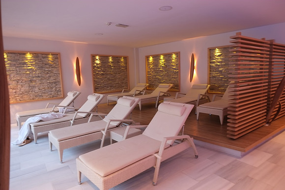 An afternoon at Nives Spa after a tough morning skiing